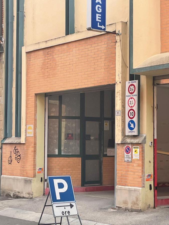 Stop&Go Station Bologna House Self Check In - Fiera Alta Velocita' Kültér fotó